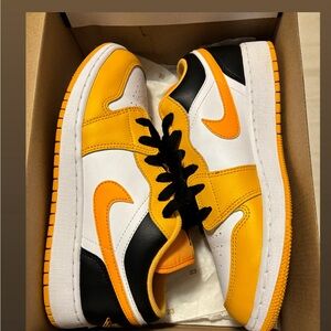 Jordan 1 taxi size 7 boys